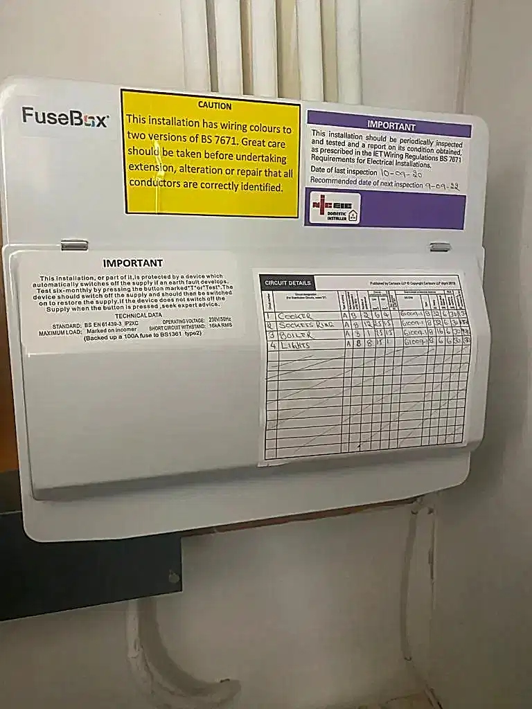 FUSE BOX REPLACEING 1